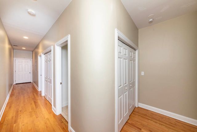 1960 N DAMEN Avenue 3, Chicago, IL 60647