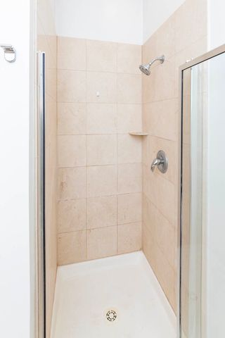 1960 N DAMEN Avenue 3, Chicago, IL 60647
