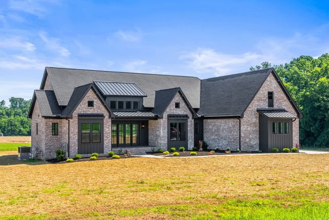 293 Aplin Branch Rd, Cottontown, TN 37048