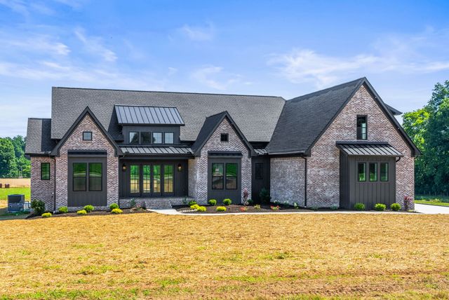 293 Aplin Branch Rd, Cottontown, TN 37048