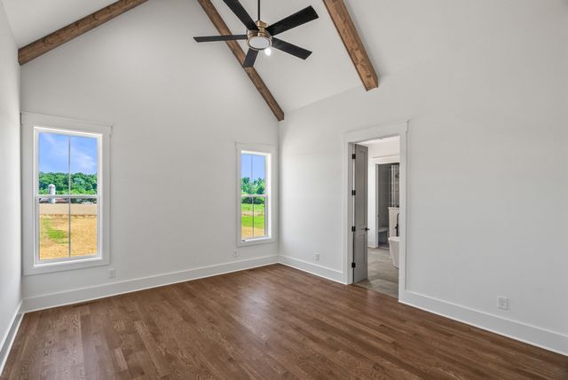 293 Aplin Branch Rd, Cottontown, TN 37048