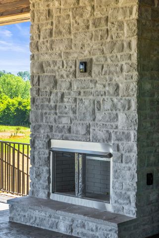 293 Aplin Branch Rd, Cottontown, TN 37048