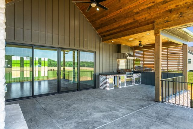 293 Aplin Branch Rd, Cottontown, TN 37048