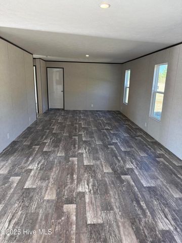 2251 Twisted Hickory Road, Elizabethtown, NC 28337