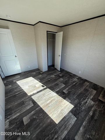 2251 Twisted Hickory Road, Elizabethtown, NC 28337