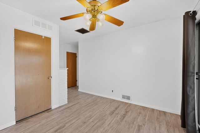 9806 McKnight Avenue NE, Albuquerque, NM 87112