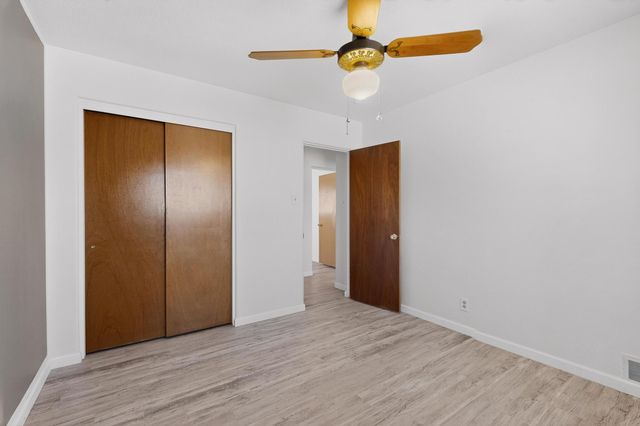 9806 McKnight Avenue NE, Albuquerque, NM 87112