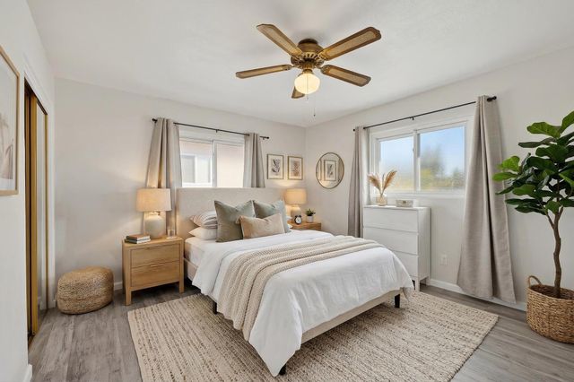 9806 McKnight Avenue NE, Albuquerque, NM 87112