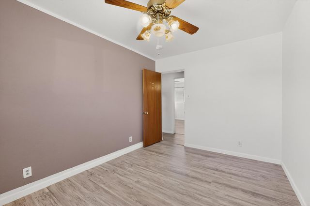 9806 McKnight Avenue NE, Albuquerque, NM 87112