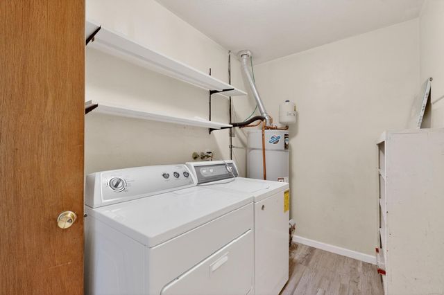 9806 McKnight Avenue NE, Albuquerque, NM 87112