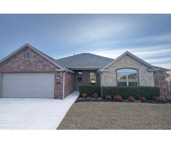 3703 SW Polestar Cove, Bentonville, AR 72712