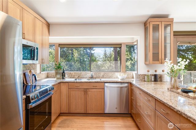 4103 106th Place NE, Kirkland, WA 98033