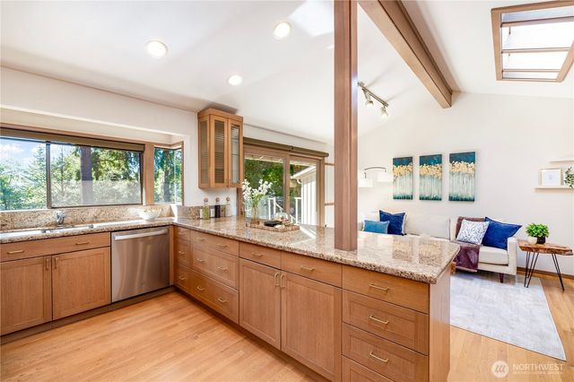 4103 106th Place NE, Kirkland, WA 98033