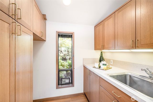 4103 106th Place NE, Kirkland, WA 98033