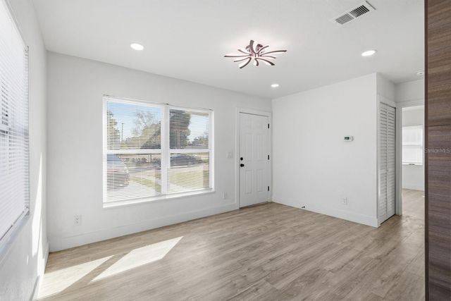 1801 13TH AVENUE S, St Petersburg, FL 33712