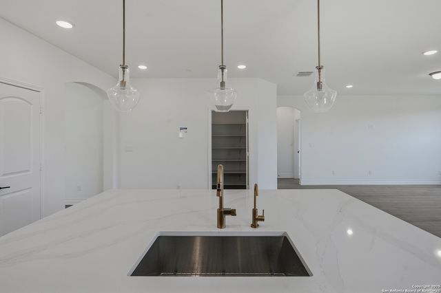 347 Alpine Lakes, New Braunfels, TX 78130