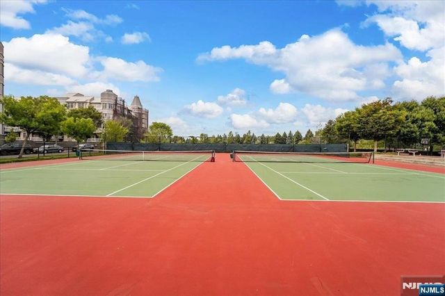 15 Freedom Way 412, Jersey City, NJ 07305