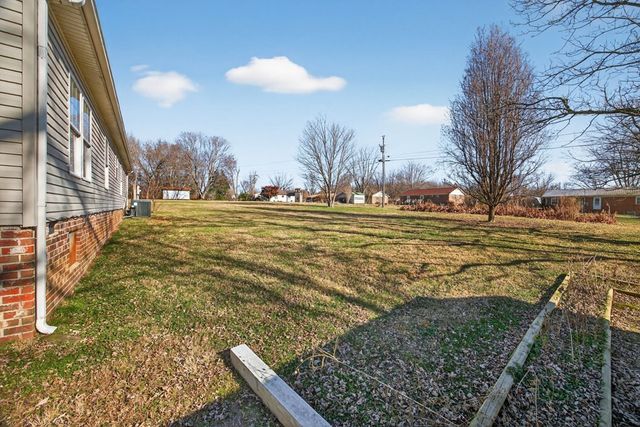 308 Allens Chapel Rd, Smithville, TN 37166