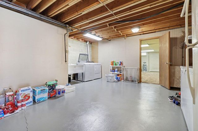 7709 W Q Avenue, Texas Twp, MI 49009