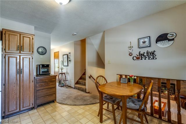 5029 Broadway Avenue NE, Louisville, OH 44641
