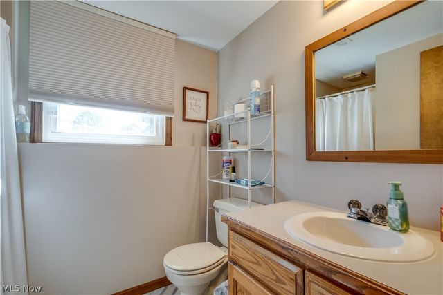 5029 Broadway Avenue NE, Louisville, OH 44641