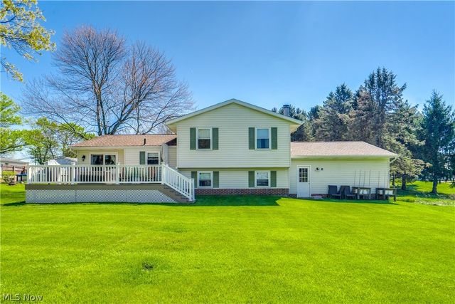 5029 Broadway Avenue NE, Louisville, OH 44641