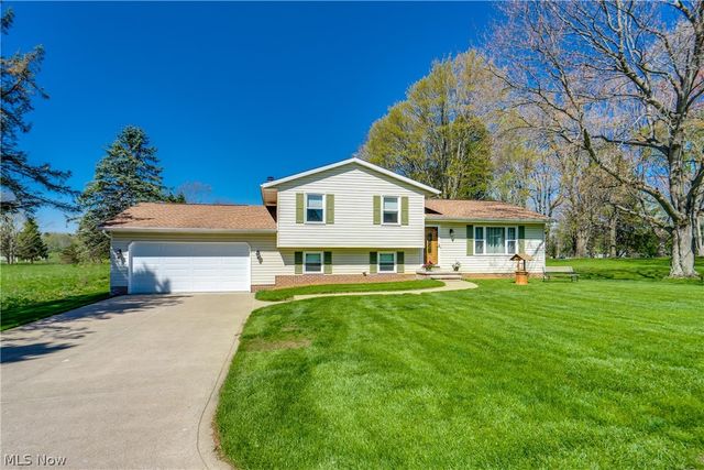 5029 Broadway Avenue NE, Louisville, OH 44641