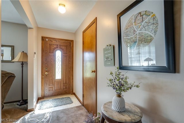 5029 Broadway Avenue NE, Louisville, OH 44641