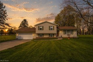 5029 Broadway Avenue NE, Louisville, OH 44641