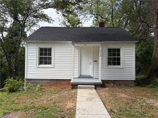 2604 Lyndhurst Avenue, Winston-salem, NC 27103