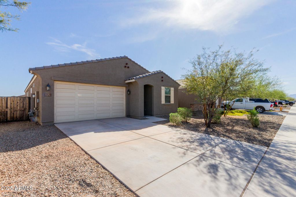 12329 W STATE Avenue, Glendale, AZ 85307