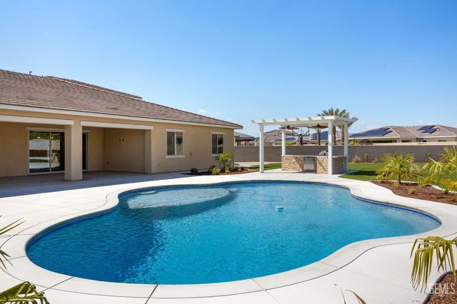 3602 Gracie Court, Bakersfield, CA 93311