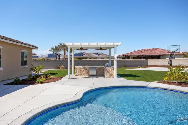 3602 Gracie Court, Bakersfield, CA 93311