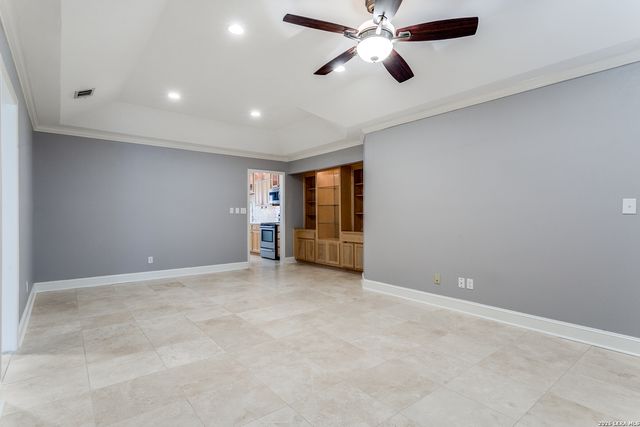 201 Ellwood St Apt 114, San Antonio, TX 78209