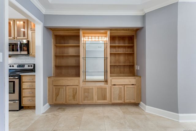 201 Ellwood St Apt 114, San Antonio, TX 78209