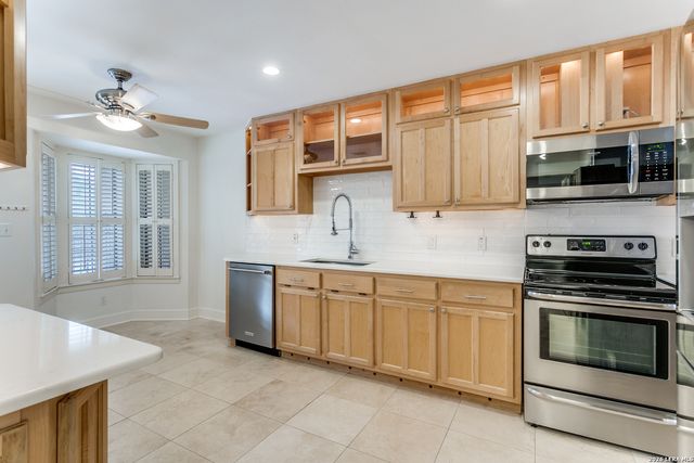 201 Ellwood St Apt 114, San Antonio, TX 78209