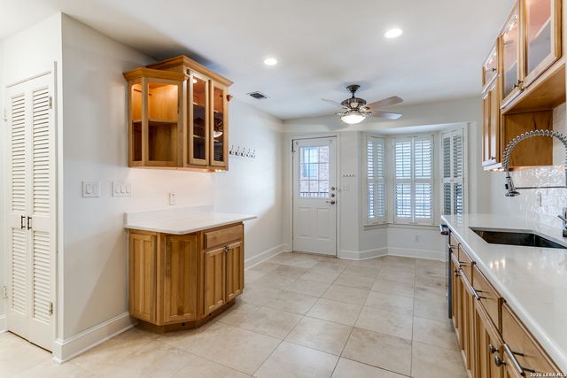 201 Ellwood St Apt 114, San Antonio, TX 78209