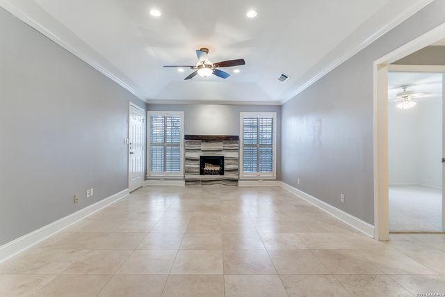 201 Ellwood St Apt 114, San Antonio, TX 78209