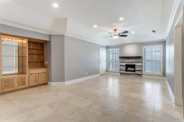 201 Ellwood St Apt 114, San Antonio, TX 78209