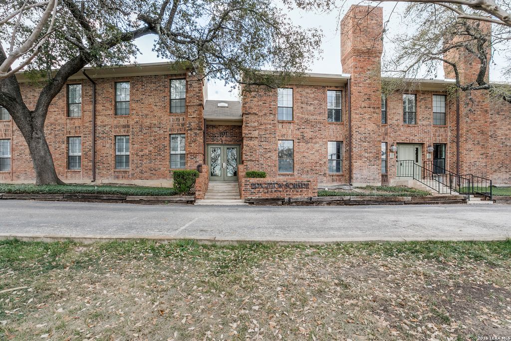 201 Ellwood St Apt 114, San Antonio, TX 78209