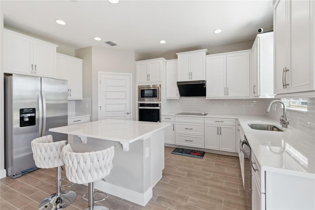 Image 11 of property listing at 17876 ADRIFT ROAD, Winter Garden, FL 34787