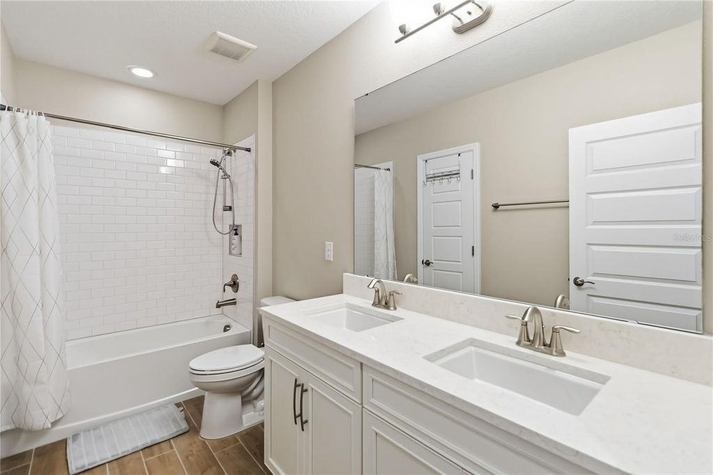 Image 30 of property listing at 17876 ADRIFT ROAD, Winter Garden, FL 34787