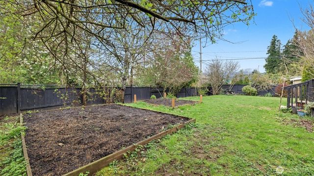 11204 148th Avenue SE, Renton, WA 98059