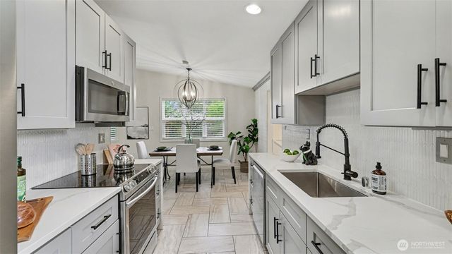 11204 148th Avenue SE, Renton, WA 98059