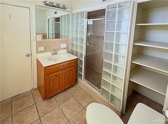 706 W 10th Street, Weslaco, TX 78596