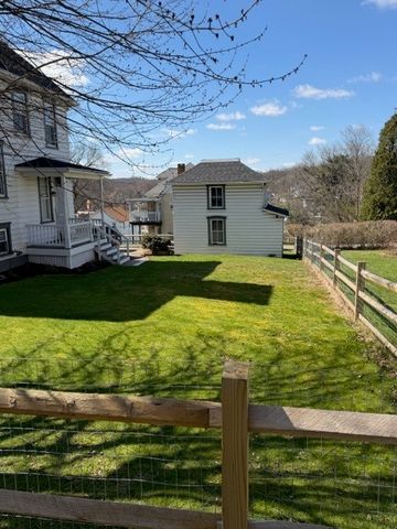 42 HIGHLAND AVE, Burgettstown Boro, PA 15021