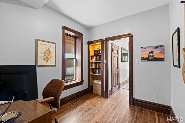 4008 Botanical Avenue, St Louis, MO 63110