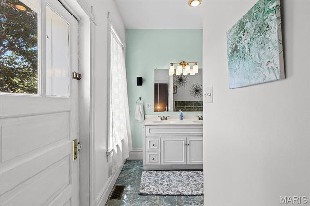 4008 Botanical Avenue, St Louis, MO 63110