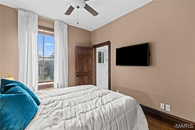 4008 Botanical Avenue, St Louis, MO 63110