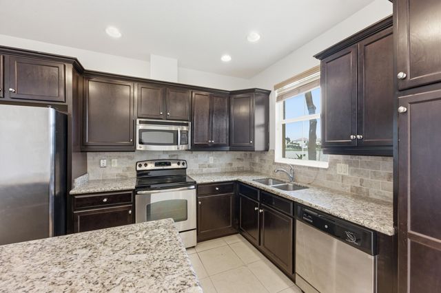 3065 Tortola Way, Cooper City, FL 33024